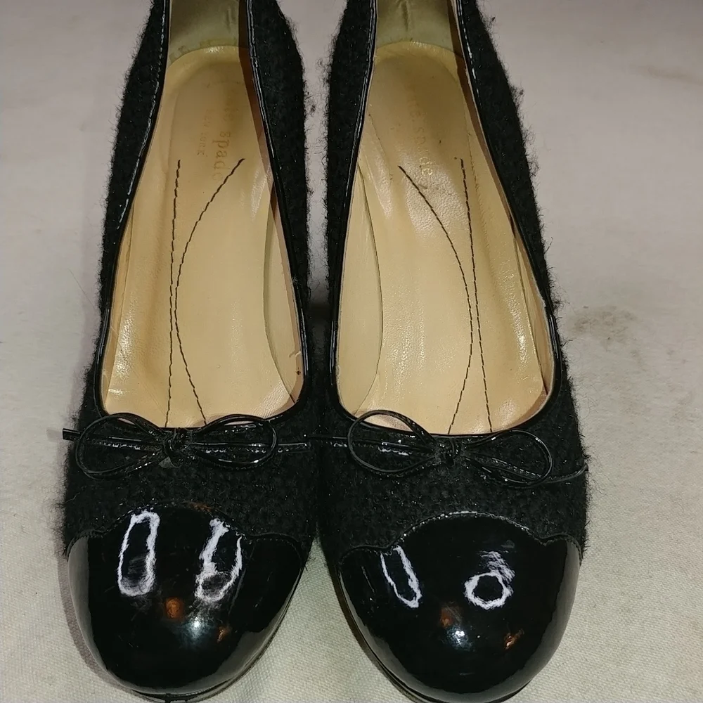 KATE SPADE Classic Black Patent Leather Chunky Blo